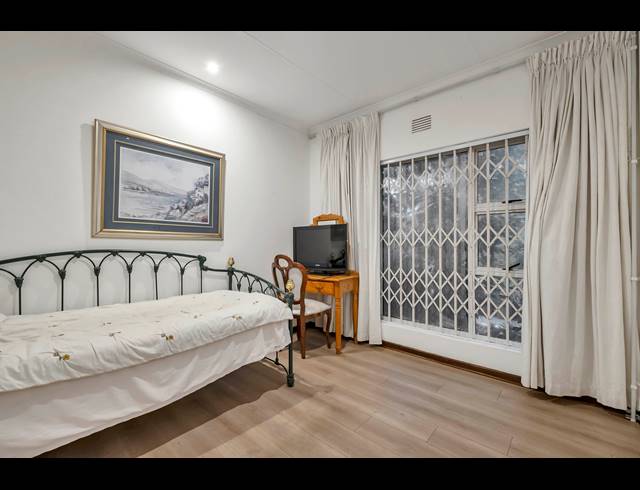 6 BEDROOM HOUSE FOR SALE IN MORNINGSIDE